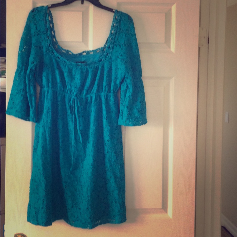 Flared sleeve minidress
