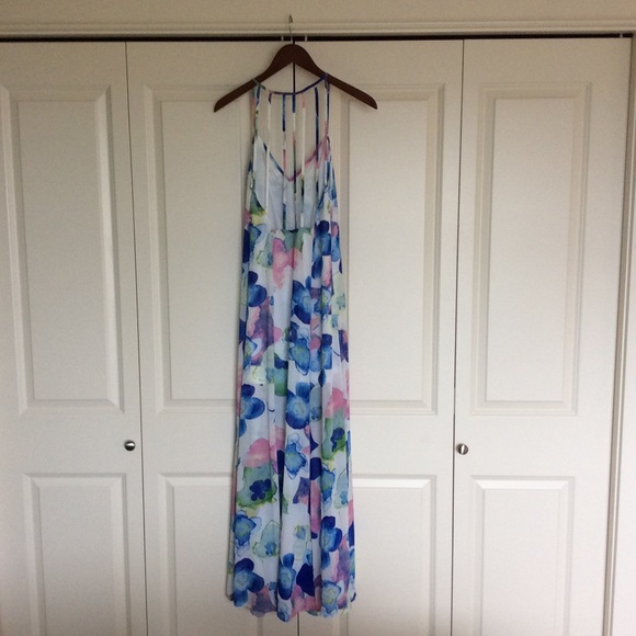 UO Reverse Midsummer Floral Maxi Dress - Picture 7 of 8