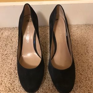 Franco Sarto suede pumps