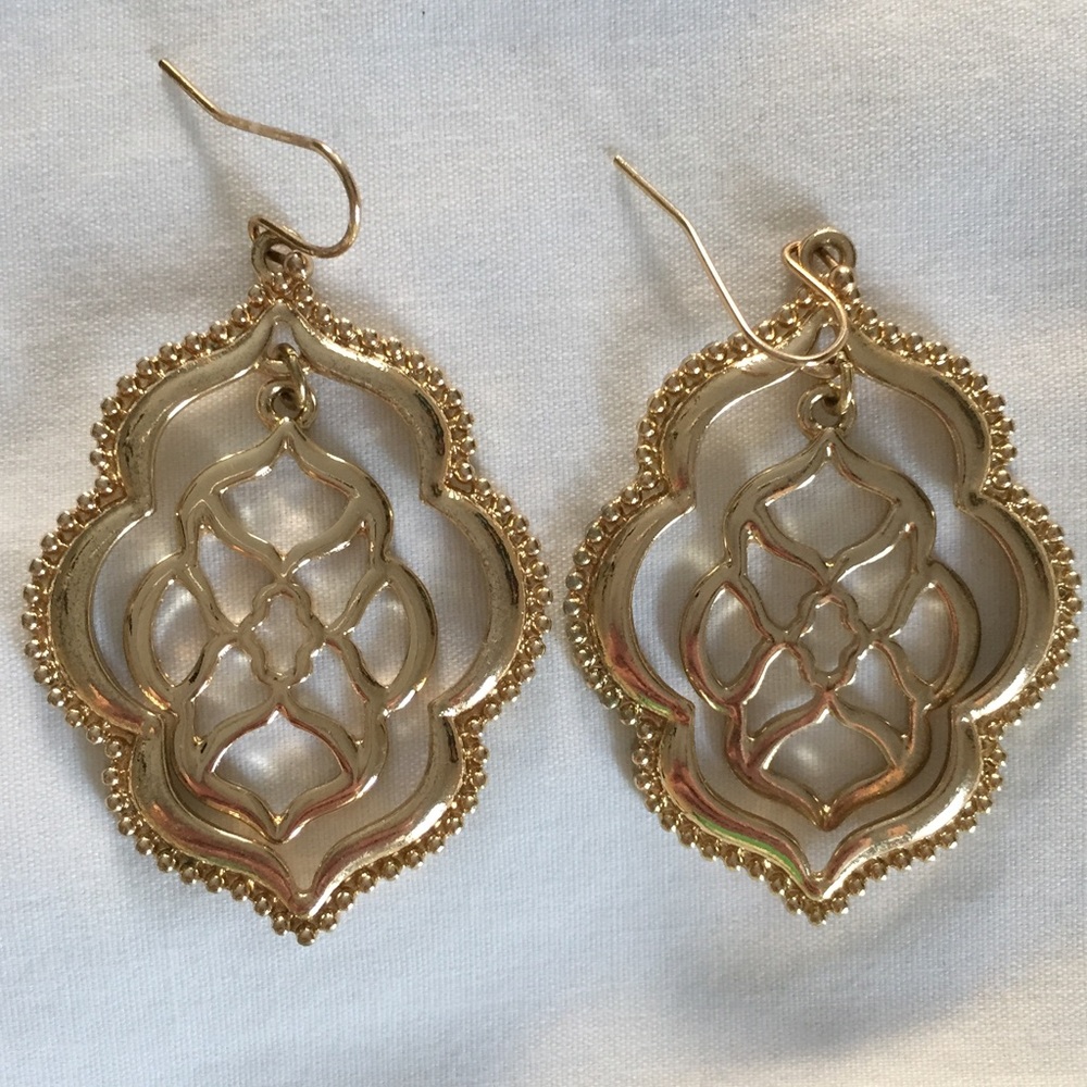 Fashionable Dangle Earrings