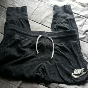 Nike capris