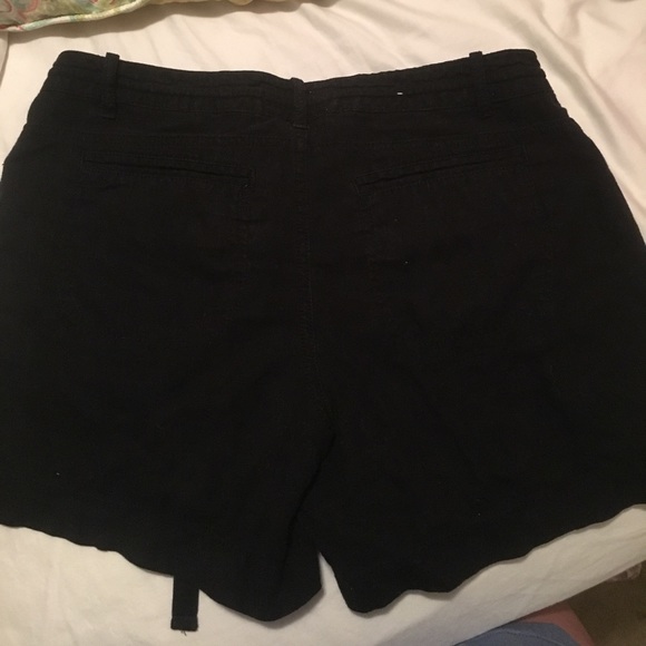 Old navy black linen shorts - Picture 2 of 3