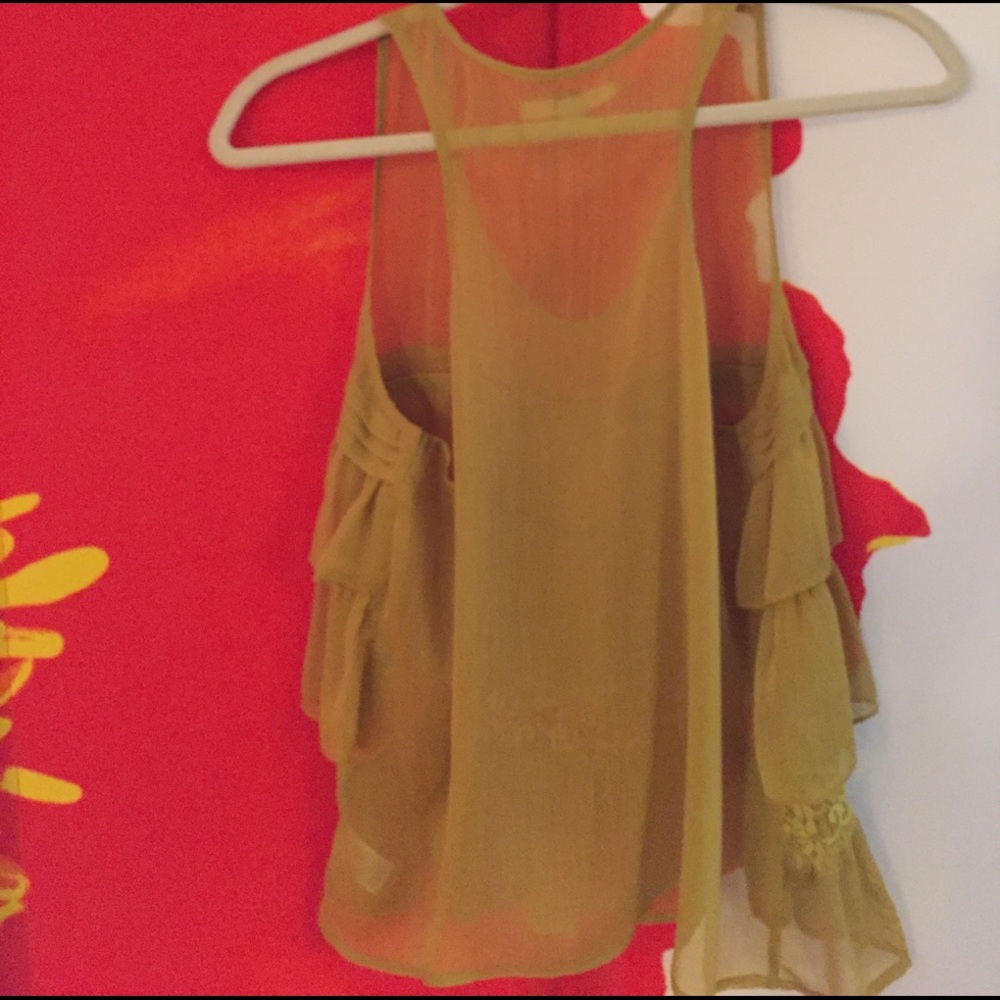 🌸Boutique Ruffle Unique Tank 🌸 - Picture 2 of 2