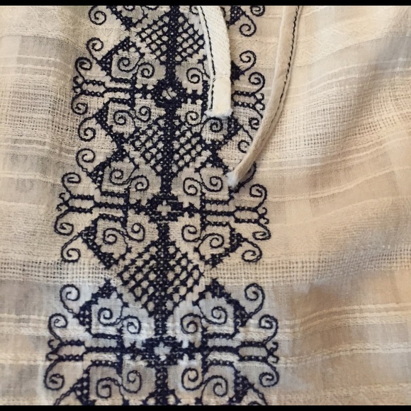 Sophie Max 100% embroidered cotton peasant blouse - Picture 2 of 4