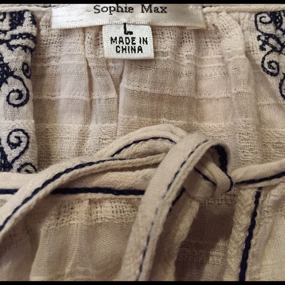 Sophie Max 100% embroidered cotton peasant blouse - Picture 3 of 4