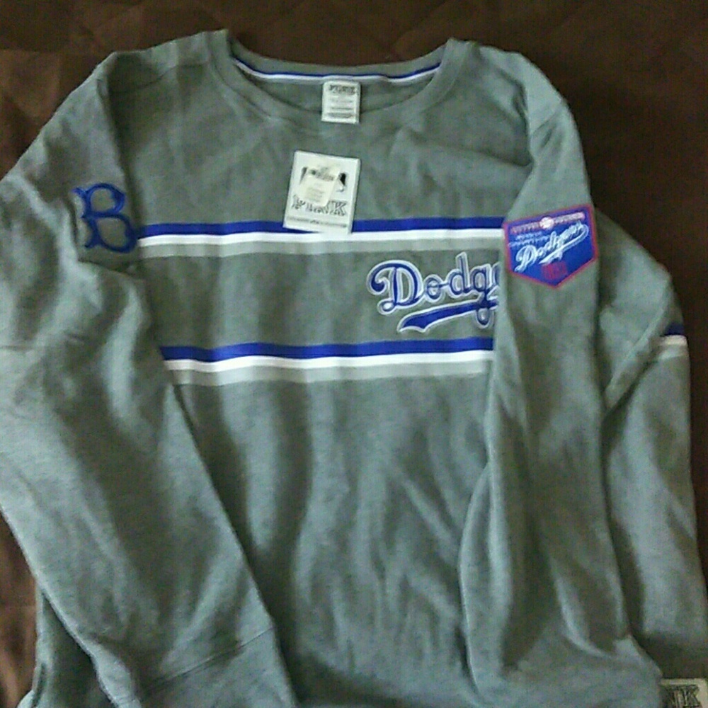 Dodger sweater