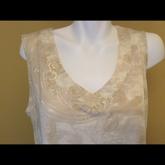 SOLD Soft V Neck Blouse
Con-LL229-B3 - Picture 2 of 5