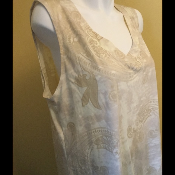 SOLD Soft V Neck Blouse
Con-LL229-B3 - Picture 3 of 5