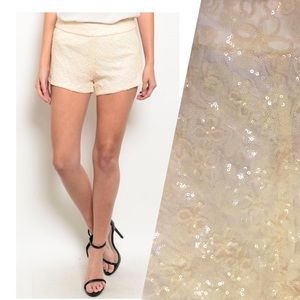 ▪️❗️SALE❗️✨Only 1 Left! ✨ Sparkly Sequin Shorts