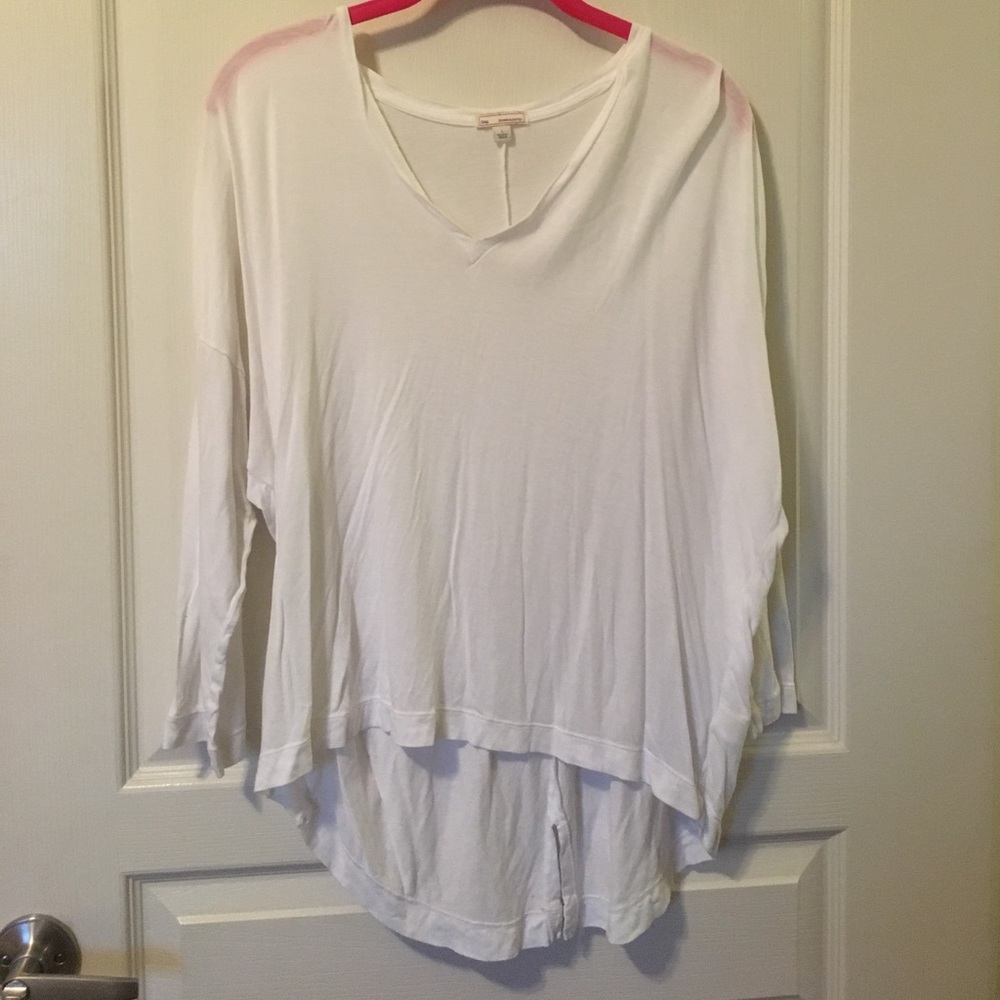 White 3/4 sleeve v neck