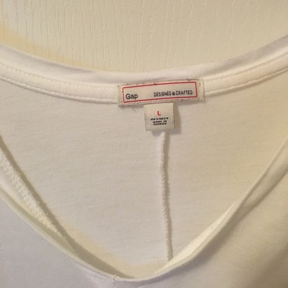 White 3/4 sleeve v neck - Picture 3 of 3