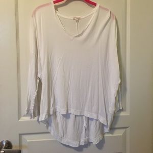 White 3/4 sleeve v neck