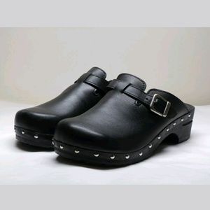 Sanita Black Leather Nurse Clogs
