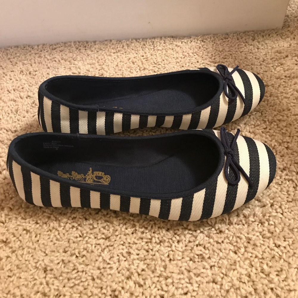 Blue stripe flats