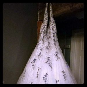 Wedding/prom dress