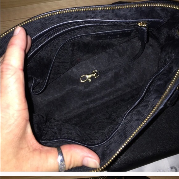 Very Rare MK Cindy Medium Dome Purse and Wallet - Picture 3 of 4