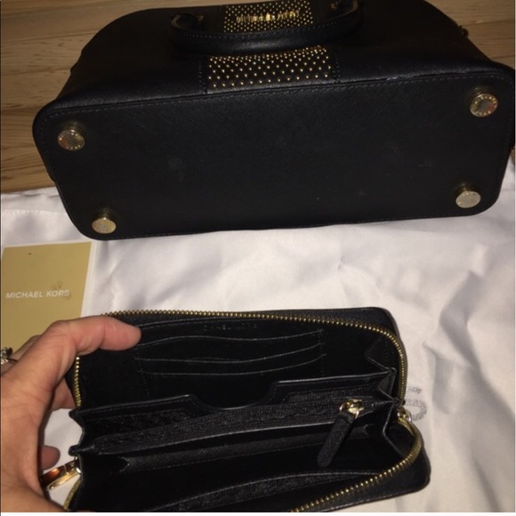 Very Rare MK Cindy Medium Dome Purse and Wallet - Picture 4 of 4