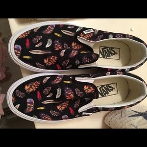 Vans feathers black size 7.5 or 5.5 new