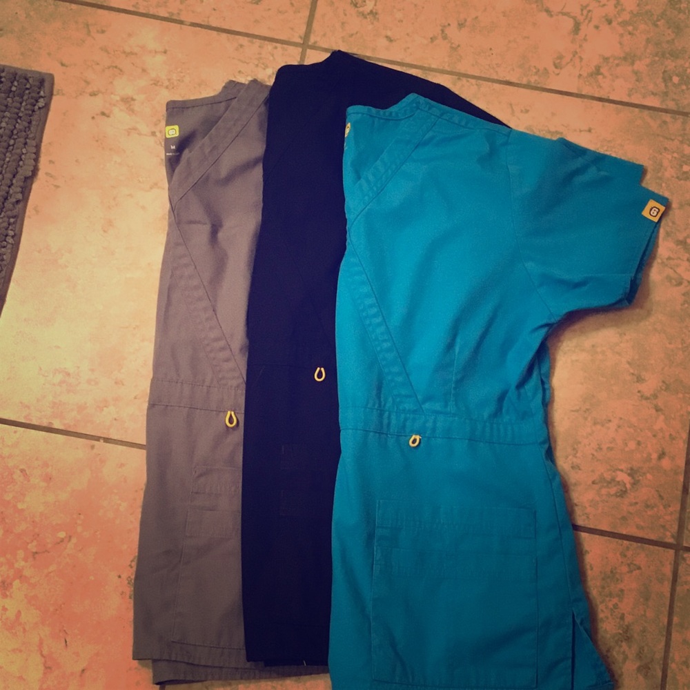 Lot of (3) Wonder Wink Scrub Tops/Medium