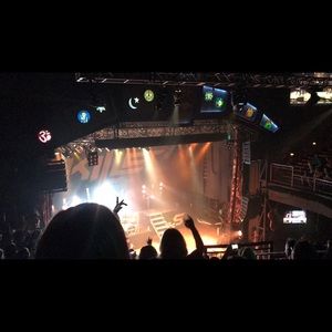 Meet your Posher, Abbigail