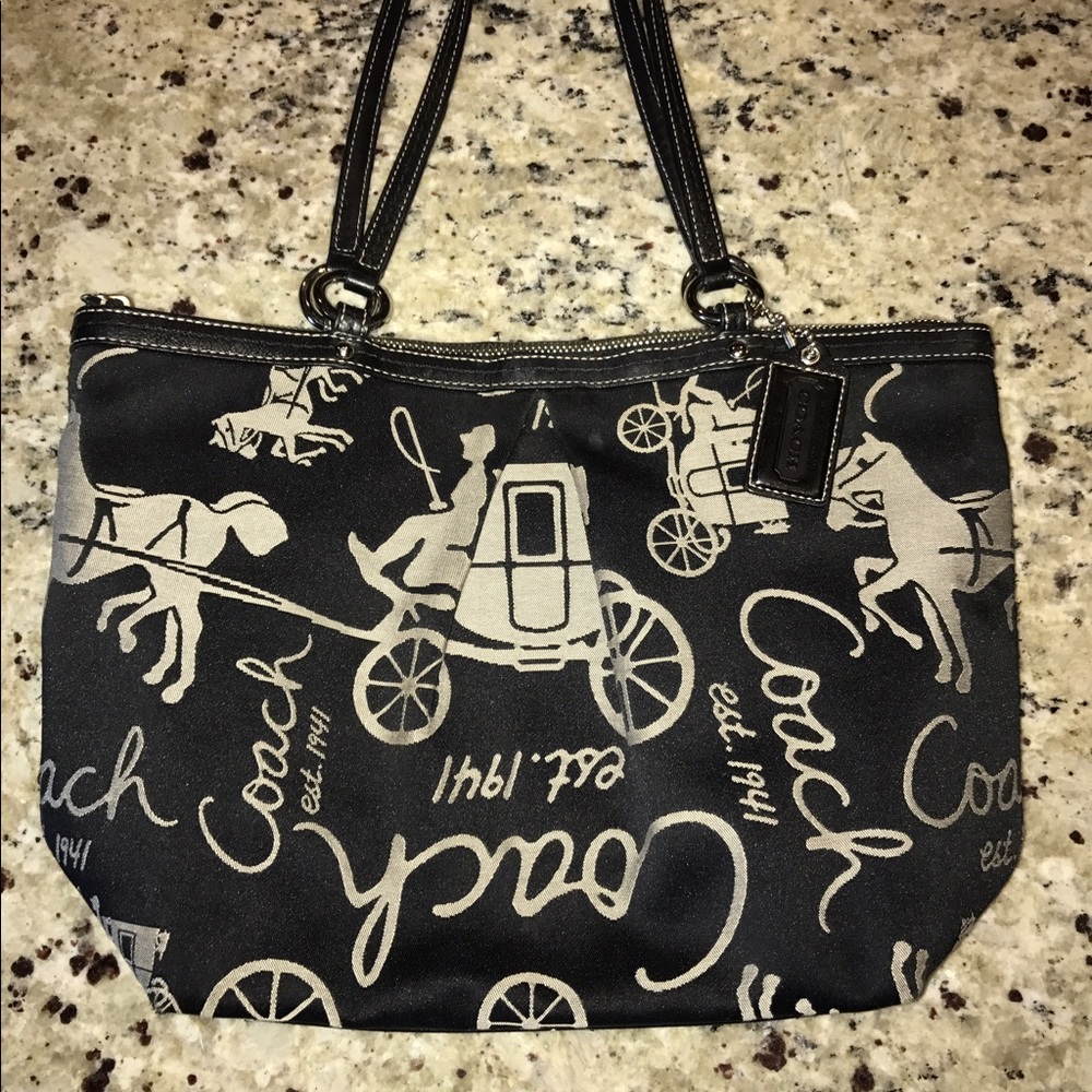 SALE🎉Classic Coach Horse Logo Tote