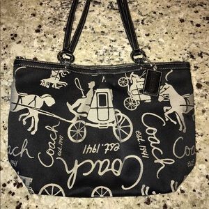 SALE🎉Classic Coach Horse Logo Tote