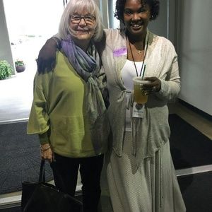 Meet your Posher, Stacie