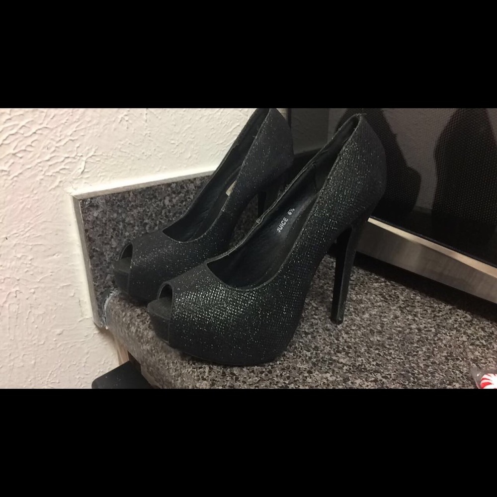 Sparkle heels 👠
