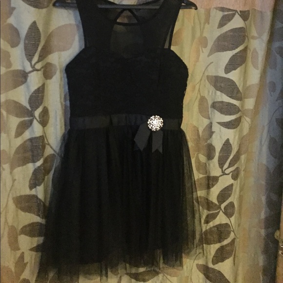 Black semi-formal dress - Picture 1 of 2