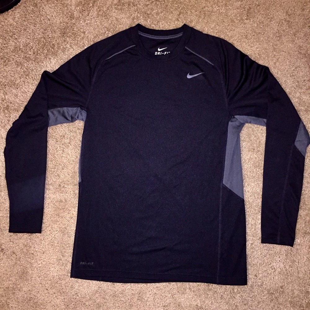 Nike Long Sleeve Dry-Fit