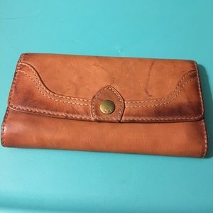 Frye wallet