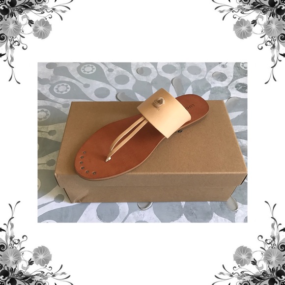 Sz 9.5 Lucky Brand 'Ari' Thong Sandal - Picture 2 of 5