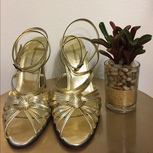 NWOT BCBG MAXAZRIA Gold High Heels