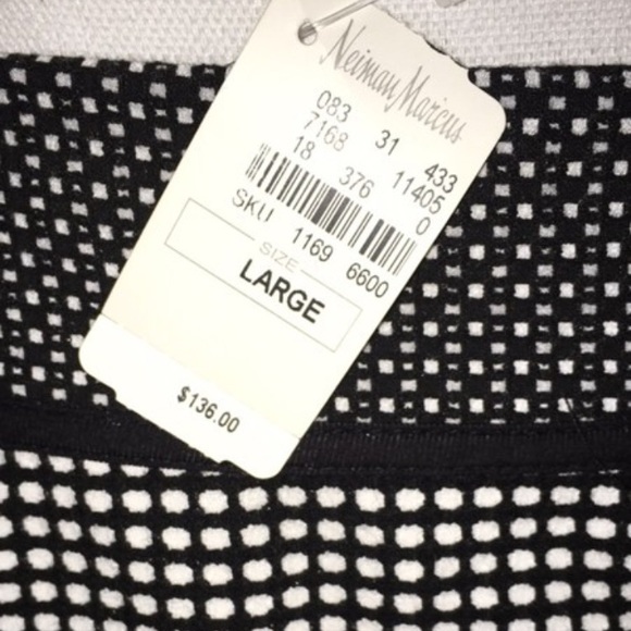 Neiman marcus skirt - Picture 4 of 4