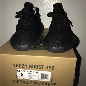 Yeezy Boost 350 V2 "Bred" VNDS worn 1x