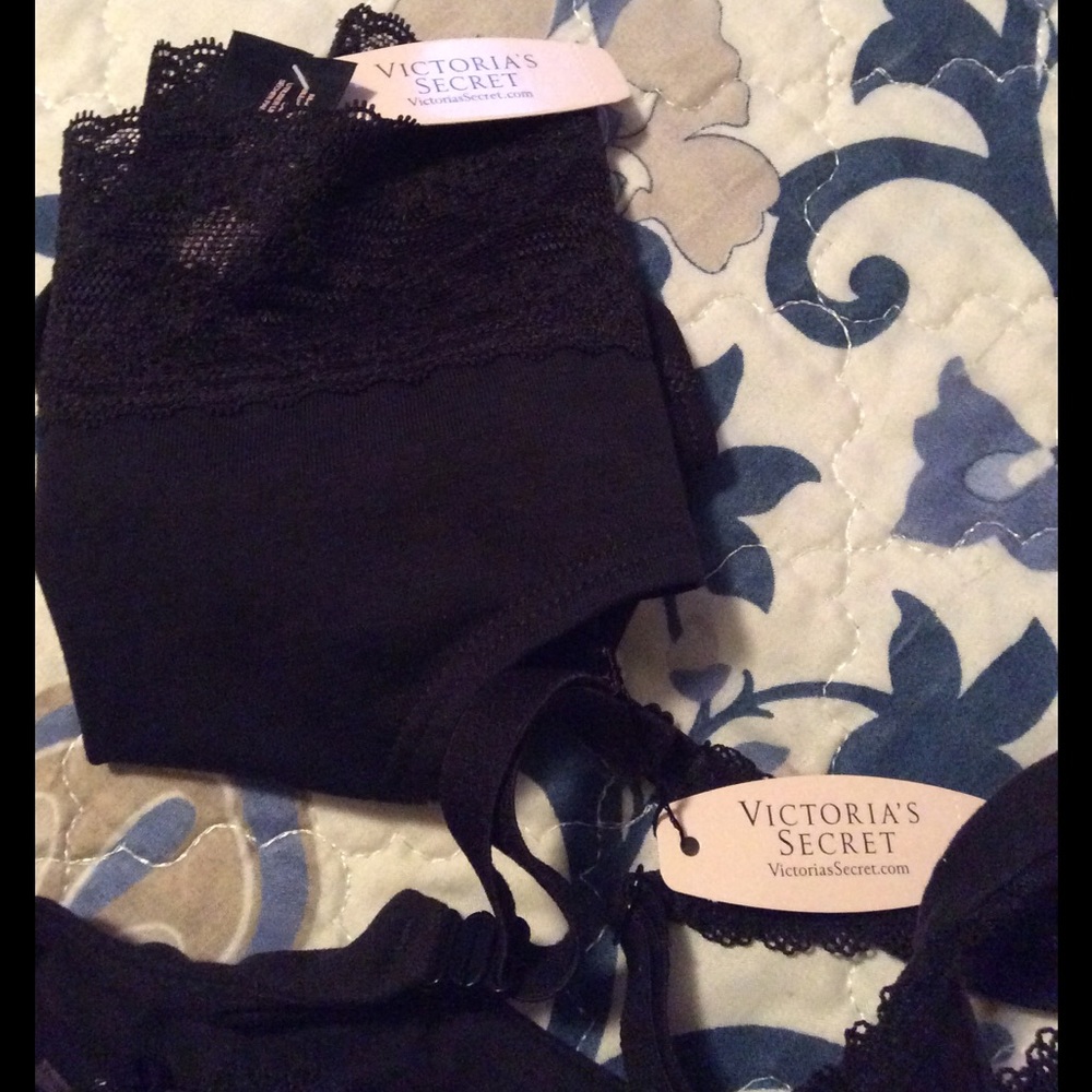 NWT Victoria Secret Demi Bra & Panties...