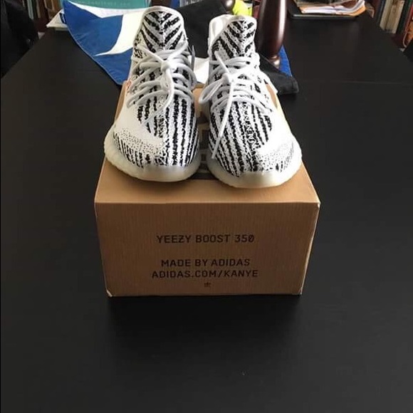 Yeezy zebra v2 - Picture 3 of 3