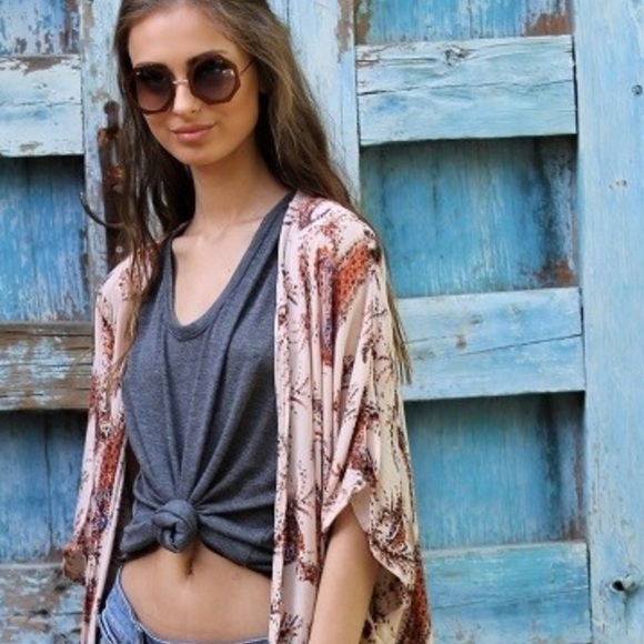 Beautiful Kimono Duster - Picture 3 of 7