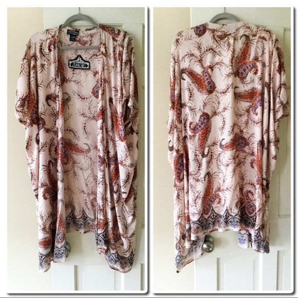 Beautiful Kimono Duster - Picture 4 of 7