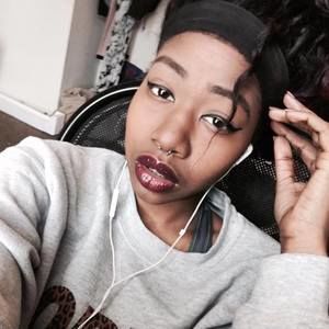 Meet your Posher, Victoria