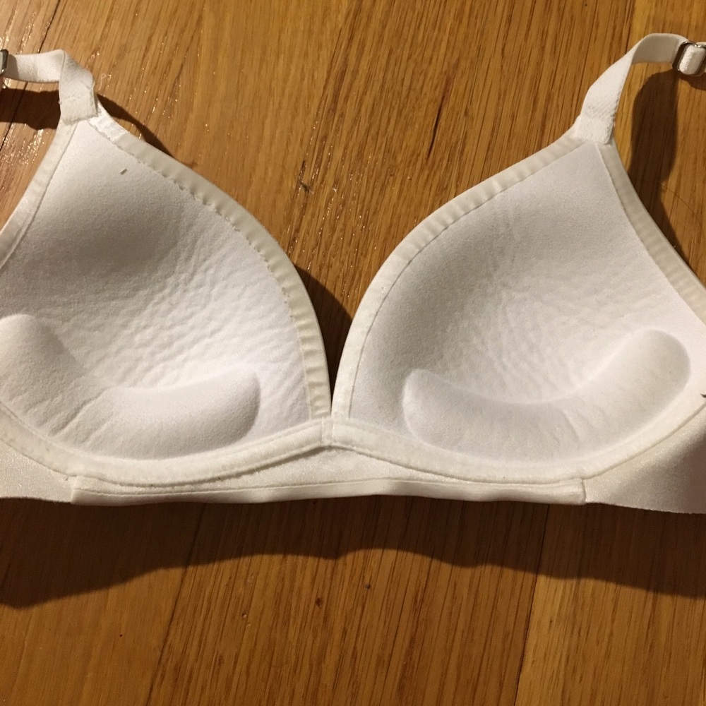 bra - Picture 2 of 2
