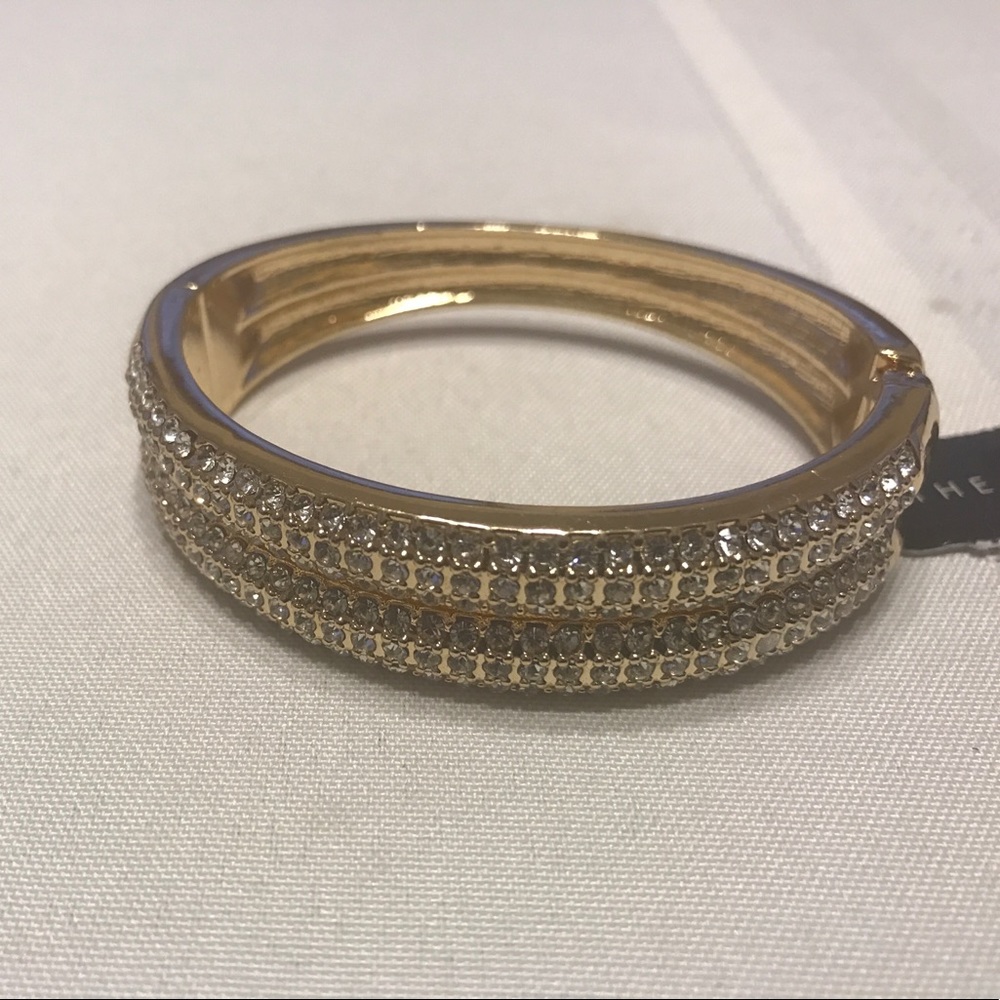 Women's bracelet