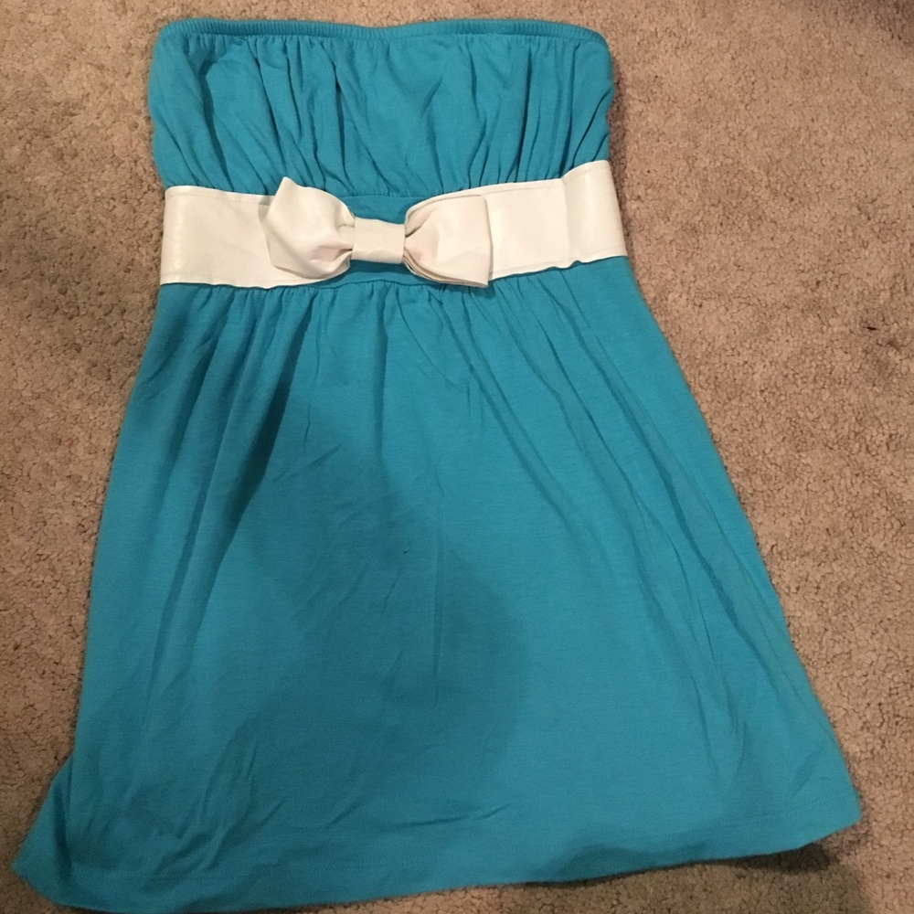 Blue with white bow tube top