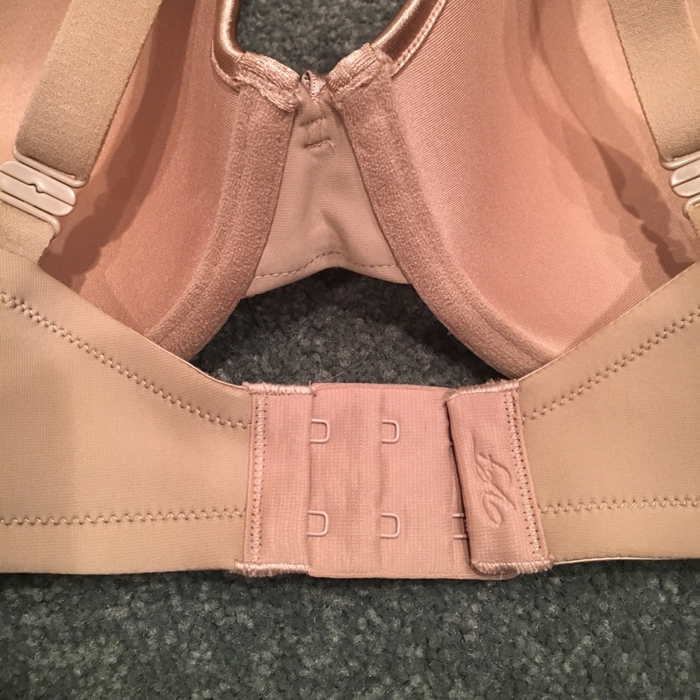 Vanity Fair Bra - Picture 3 of 5