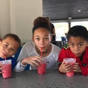 Meet your Posher, Stephanie bloch