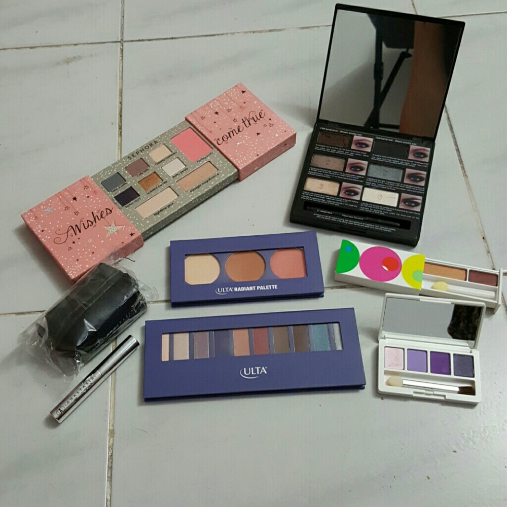 Nice Makeup Bundle...