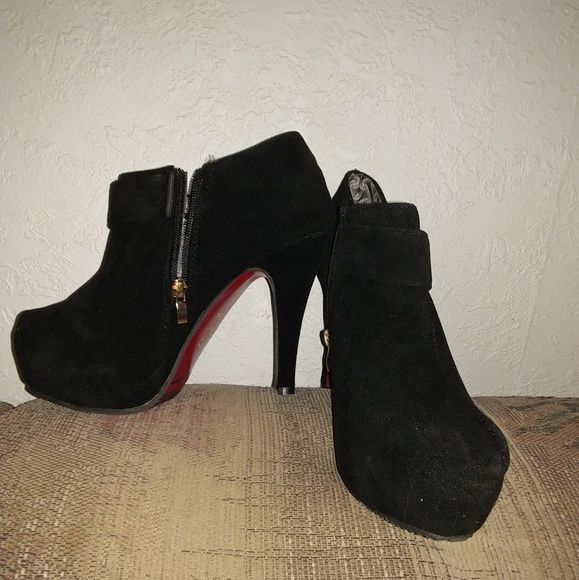 Heeled booties - Picture 2 of 4