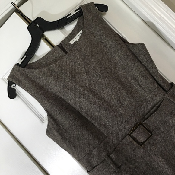 Banana Republic Dresses & Skirts - NWT Banana Republic Tweed Sheath Dress