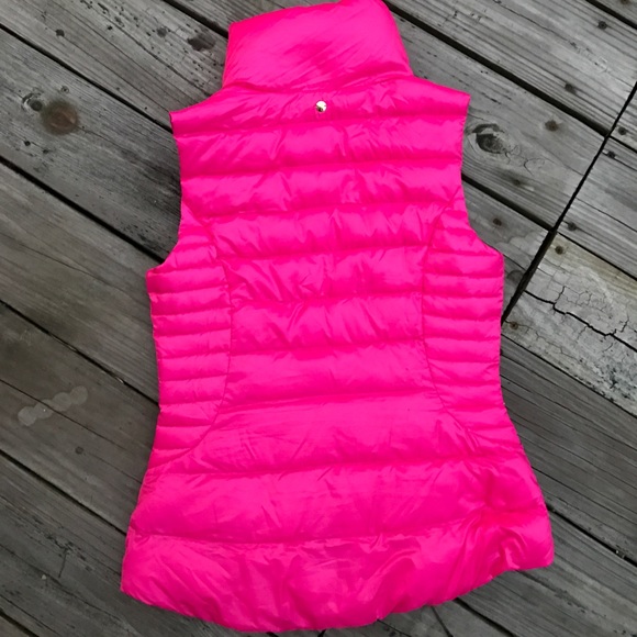 Allie Packable Puffer Vest - Picture 3 of 5