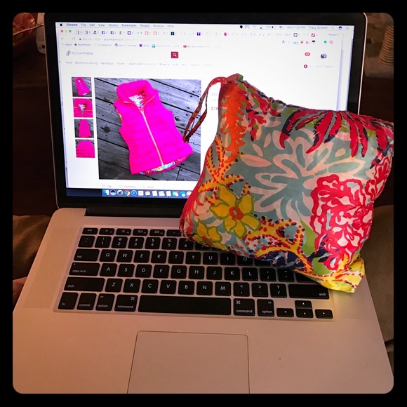 Allie Packable Puffer Vest - Picture 5 of 5